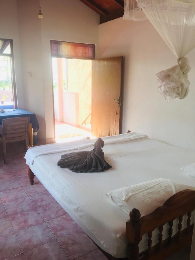 טנגלה Dilena Beach Inn מראה חיצוני תמונה